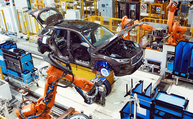 東風(fēng)英菲尼迪 以“奮進(jìn)之年”為號角，多維戰(zhàn)略布局釋放潛能，驅(qū)動未來汽車銷售新篇章